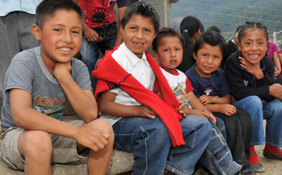 En próximo ciclo escolar, en comunidades indígenas de Veracruz se enseñará la lengua materna, español e inglés