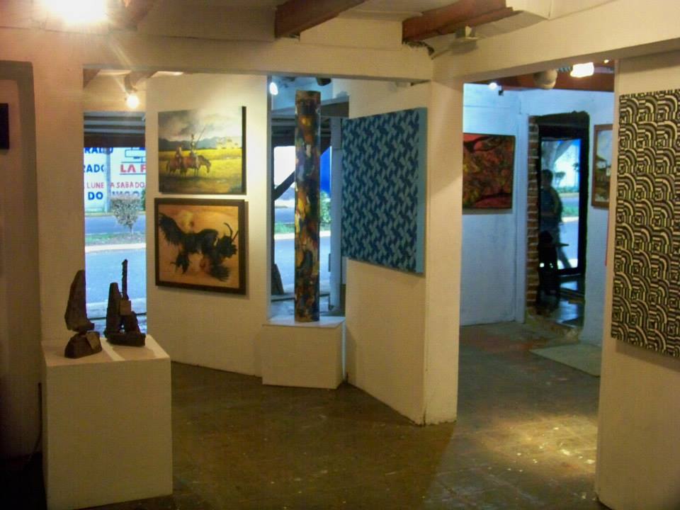 Arte figurativo y abstracto en la Galería Curiel de Xalapa
