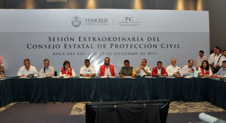 No escatimaremos ningún esfuerzo para proteger la vida y patrimonio de los veracruzanos: Javier Duarte