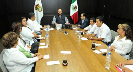 Mantiene gobernador Javier Duarte diálogo con organizaciones magisteriales para atender sus inquietudes