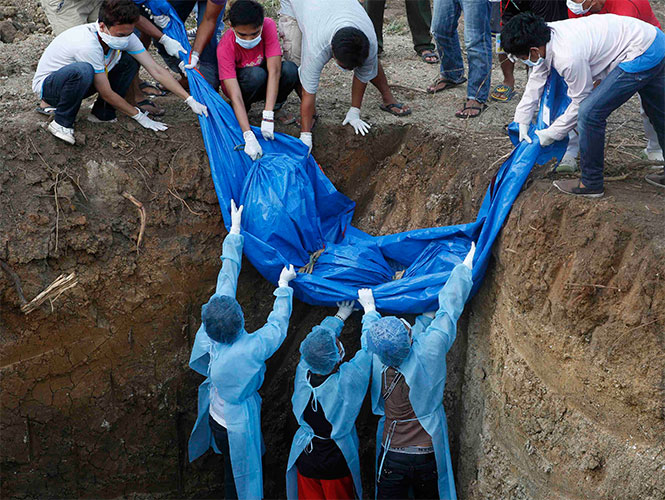 Mueren al menos 20 personas por aludes en Filipinas