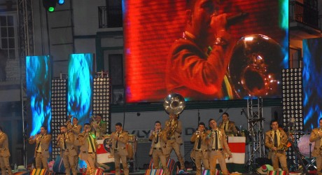 Más de 30 mil veracruzanos bailaron a ritmo de El Recodo