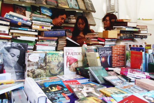 En plaza Lerdo recolectarán libros para donar a escuelas rurales de escasos recursos