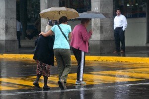 El Consejo Estatal de Meteorología anunció que se prevén lluvias intensas para martes y miércoles en la entidad veracruzana