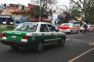 Analizan aumento a tarifas de taxi a partir de enero