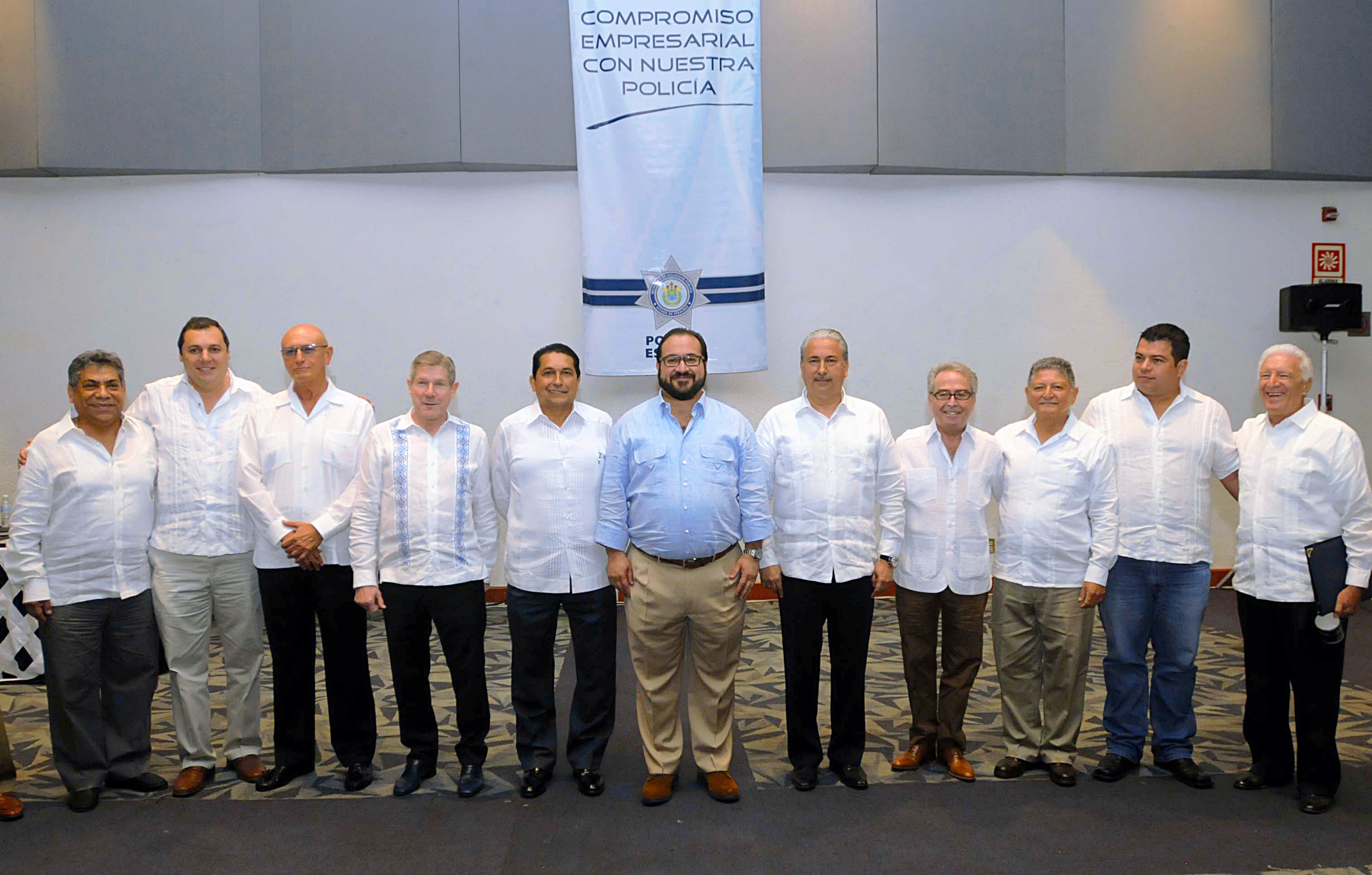 Inversión histórica en Veracruz, prueba de la tranquilidad que se vive en el estado: Javier Duarte