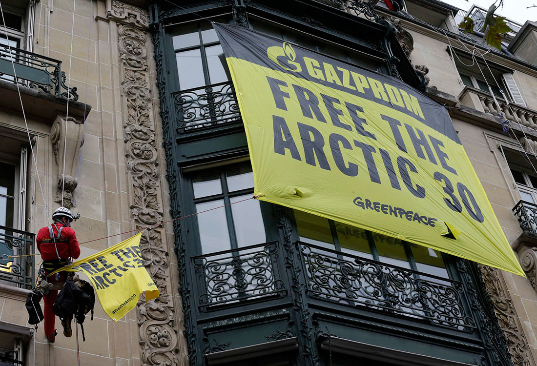 Hallan drogas en barco de Greenpeace