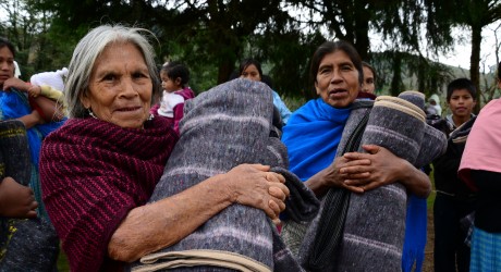 Cuenta DIF Estatal con 50 mil apoyos para atender temporada invernal