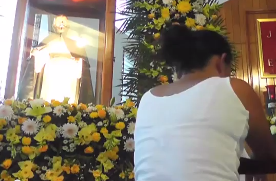 Los Tanatólogos apoyan a las personas a superar la pérdida de un familiar