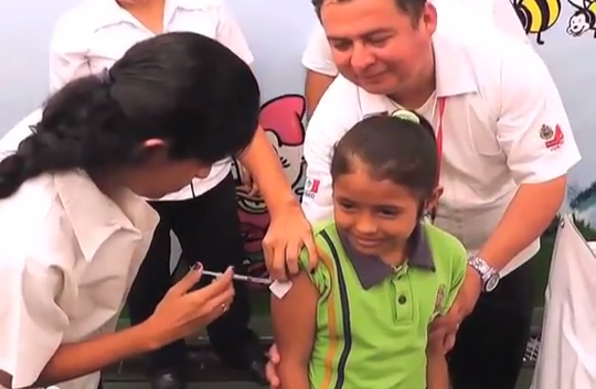 Aplican 15 mil dosis de vacunas de influenza a la población del Sur de Veracruz