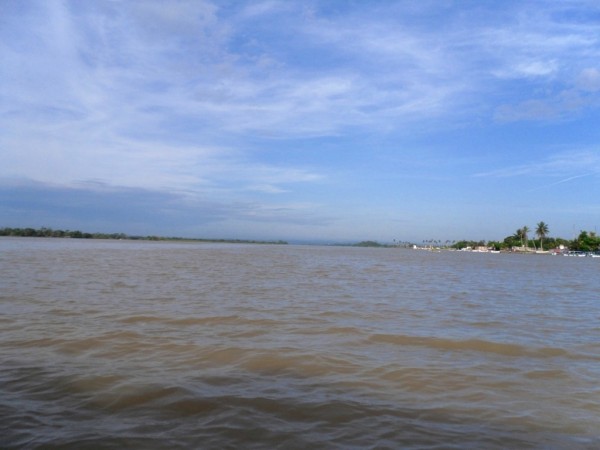 Analizan las aguas del río Tecolutla