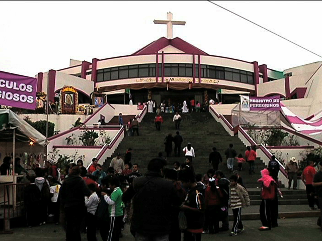 Peregrinos guadalupanos empiezan a llegar a la nueva basílica de El Dique Peregrinos guadalupanos empiezan a llegar a la nueva basílica de El Dique