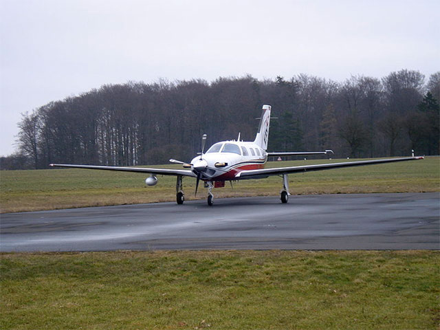 Sólo daños materiales por caída de avión en Córdoba