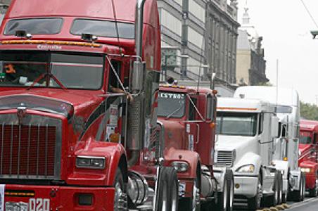 Positivo el cierre para industria del autotransporte de carga en Veracruz