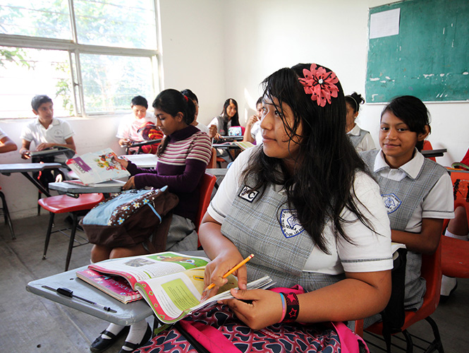 Inician clases en Chiapas, 3 meses después de iniciado el ciclo