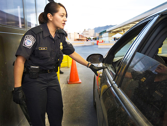 Intentan ingresar 200 mil muñecas chinas tóxicas a EU