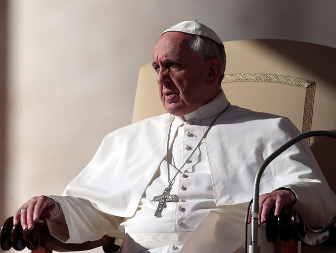 Arremete el Papa Francisco contra la ‘diosa mordida’