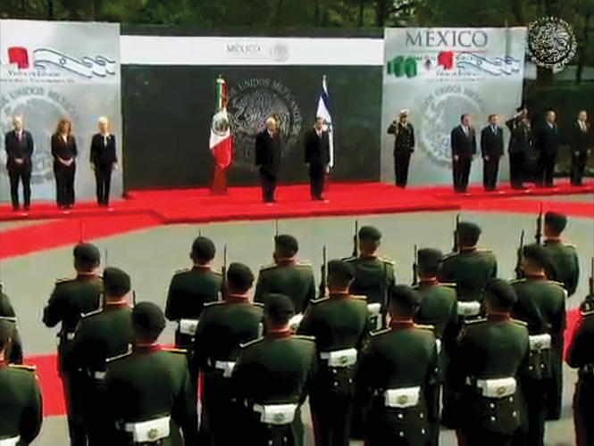 Peña Nieto recibe al presidente de Israel, Shimon Peres