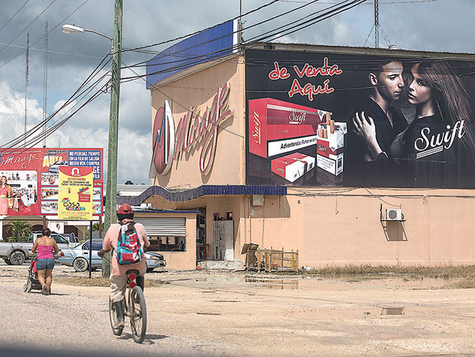 Narco domina el tabaco ilegal; de contrabando, 17 de cada 100 cigarros en México