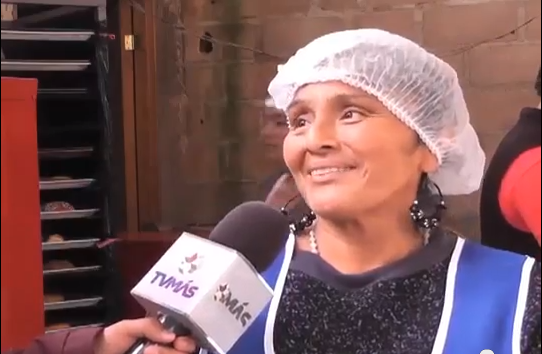 Beneficia el sistema DIF estatal a familias del municipio de Oteapan con programas productivos y cursos de capacitación