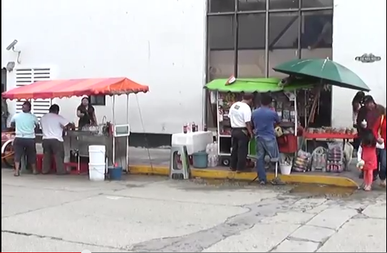 Retiran a vendedores ambulantes del centro de Coatzacoalcos