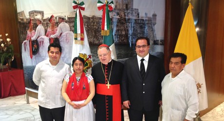 Inaugura Javier Duarte muestra de tradiciones veracruzanas en El Vaticano