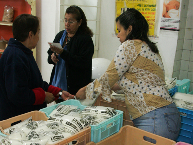 Sedesol anuncia que se mantendrá en 4.50 pesos el litro de leche Liconsa