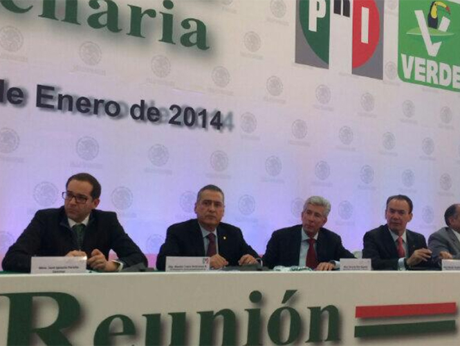 Se alistan 11 leyes secundarias en telecomunicaciones: Ruiz Esparza