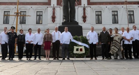 Encabeza Gobernador guardia de honor por Aniversario de la Promulgación de la Ley Agraria