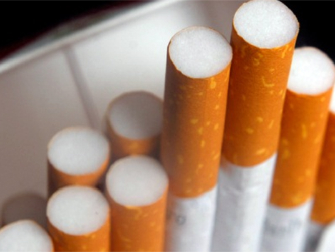 Amoniaco y plomo aparecerán en las nuevas leyendas en cajas de cigarros