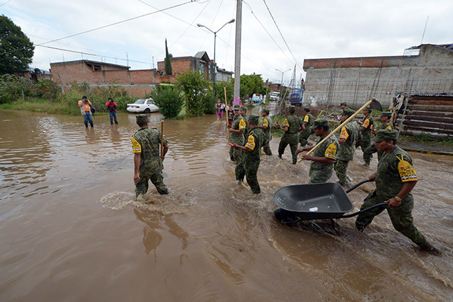 Aplican en Tabasco el Plan DN-III-E por desborde de ríos