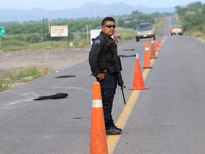 Se desploma helicóptero de la PGR en Tancítaro, Michoacán