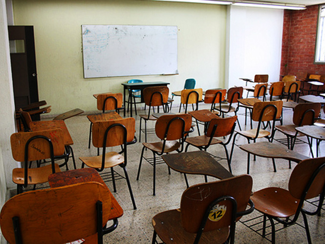 Falta de información genera toma de escuelas y protestas de maestros: Gobernador