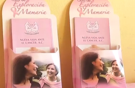 Feria de autoexploración para detectar oportunamente el cáncer de mama.