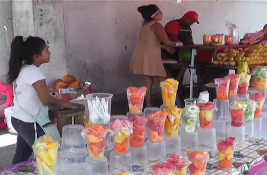 Capacita la Coordinación de Riesgos Sanitarios a más de 800 vendedores