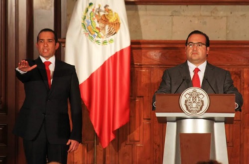 Luis Ángel Bravo rinde protesta como procurador general de Justicia