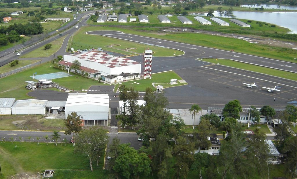 Anuncia Peña Nieto próxima ampliación del Aeropuerto de El Lencero, en Veracruz