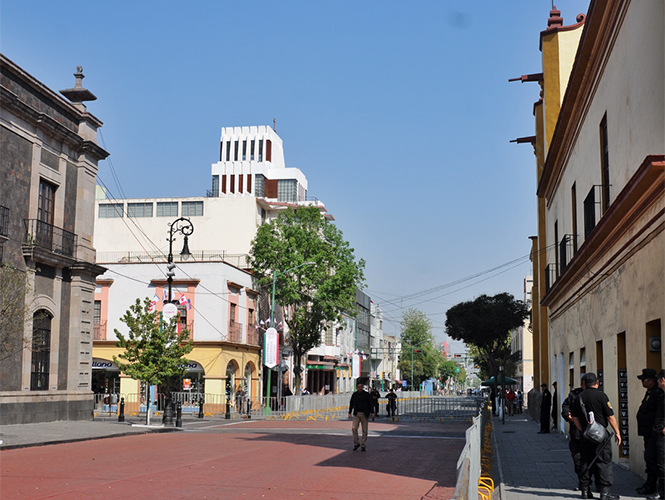 Por aire y tierra vigilan el encuentro de líderes en Toluca