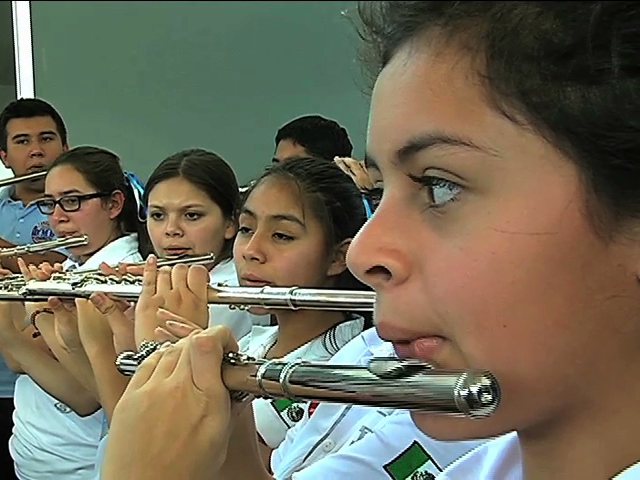 Destacan Delfines en el Primer Festival Nacional de Marching Band en Puebla