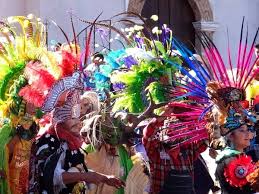 Doña Celia Espinoza, toda una vida vistiendo al Carnaval de Huayacocotla
