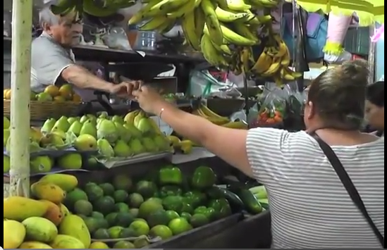 En Coatzacoalcos están siendo afectados por el incremento al precio del limón.