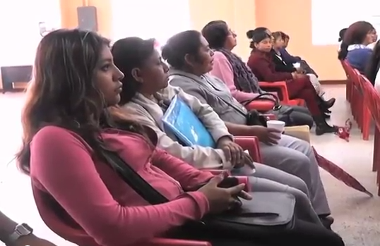 Imparten taller a trabajadoras sexuales de Coatzacoalcos sobre los riesgos que están expuestas.