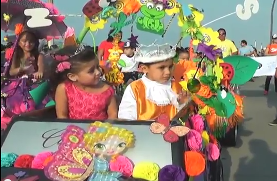 Niños de Coatzacoalcos realizaron su tradicional desfile de la primavera.