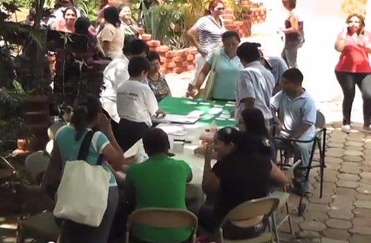 Inician en Coatzacoalcos programas que van encaminados a cuidar el entorno ecológico.