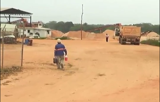 Clausura Procuraduría Estatal de Protección al Medio Ambiente una compañía gravera zona sur.