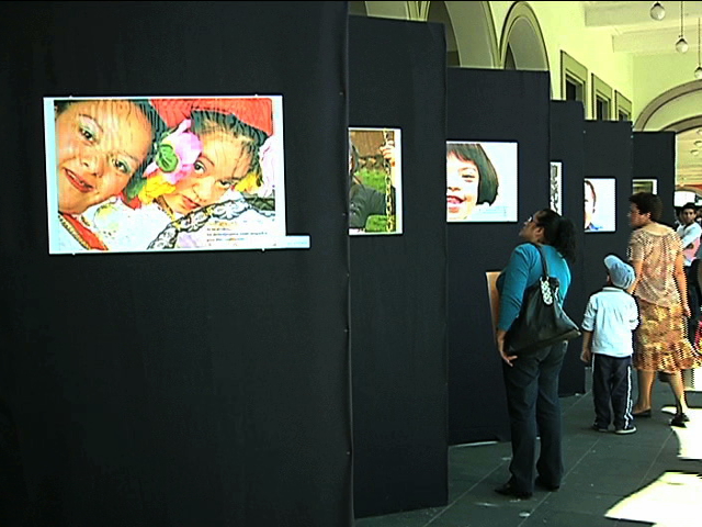 Instituto Down Xalapa inaugura exposición fotográfica