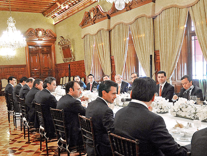 Peña urge a estados aplicar las reformas; llama a gobernadores a Palacio Nacional