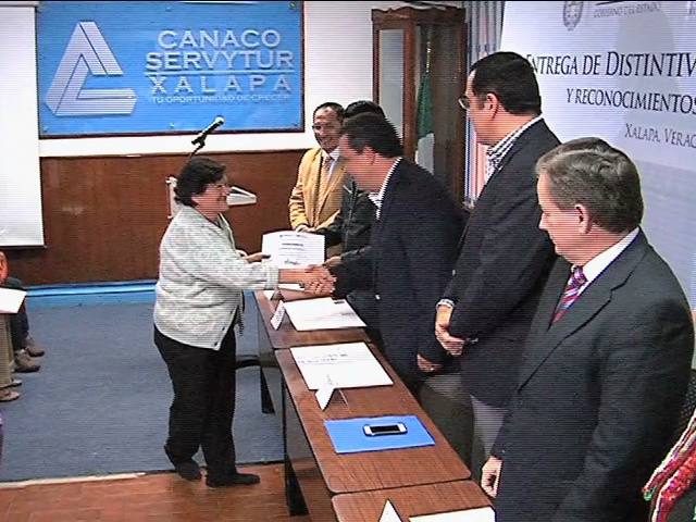 Entregan Secturc distintivos “Punto Limpio” y “M” a empresas veracruzanas