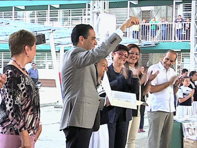 Entrega SEV instalaciones del Cinema Pepe a escuela Carlos A. Carrillo; fungirá como teatro