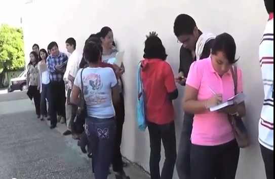 Más de 300 personas metieron sus documentos para ingresar a las filas policía federal zona sur.